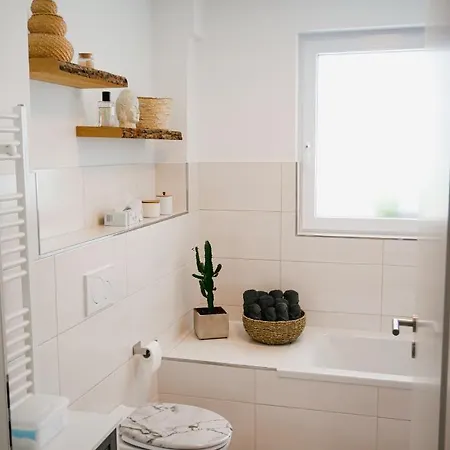 Exklusiv 72qm Im Herzen Detmolds, Terrasse Und Kostenloser Parkplatz *